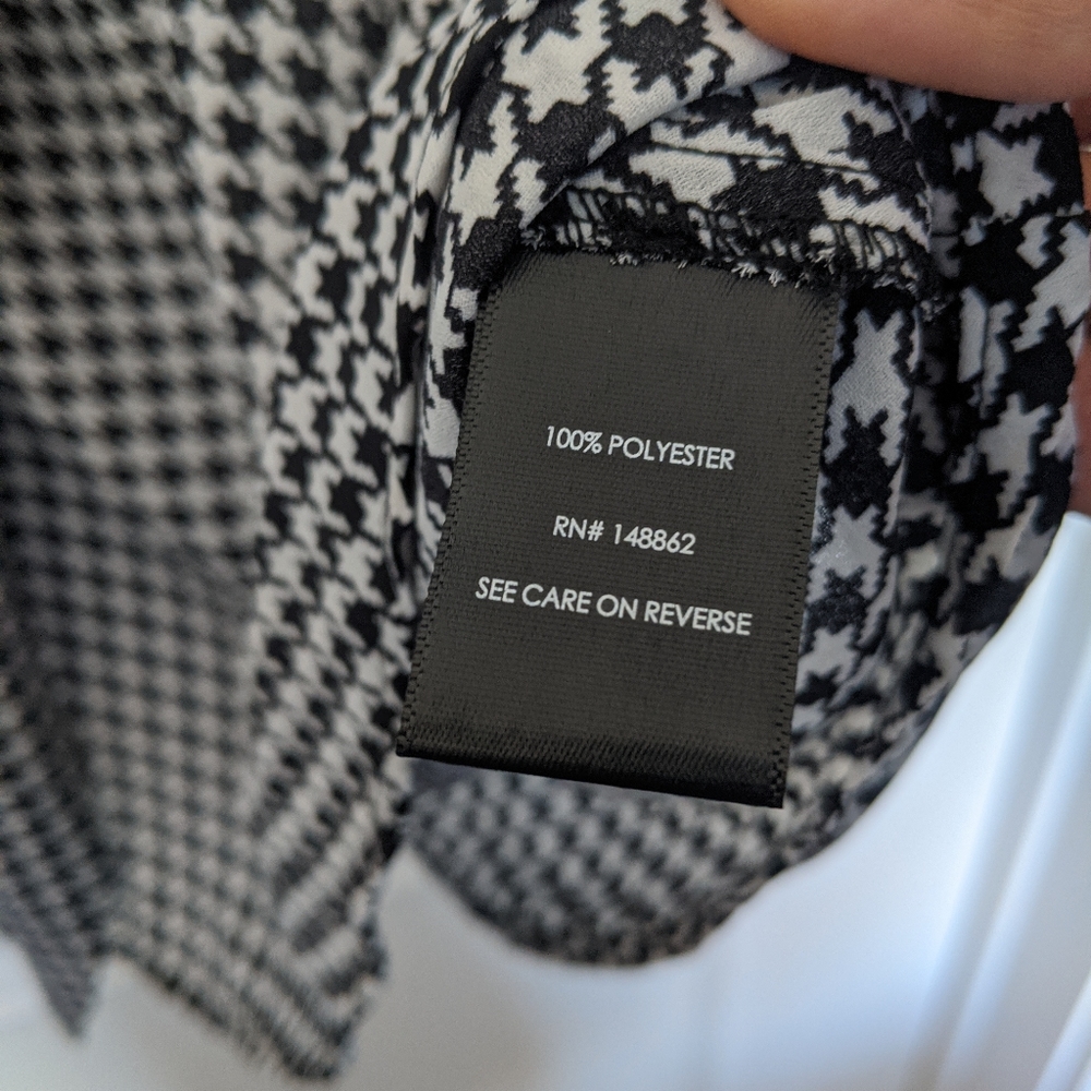 TORRID TOPS - Picture 4 of 10